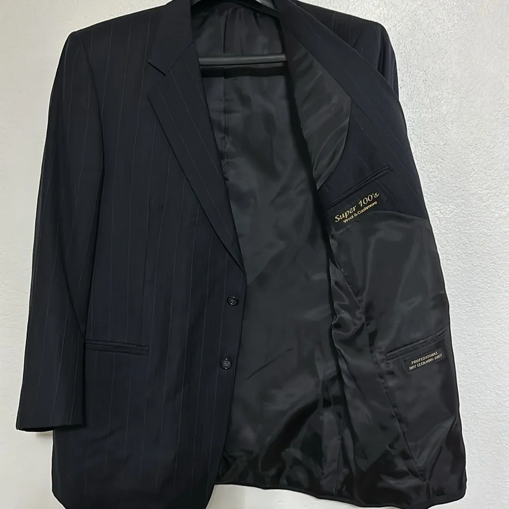 Dario Di Napoli 100% Wool and Cashmere 2 Pieces Suit, Striped Black Color. - Picture 3 of 16